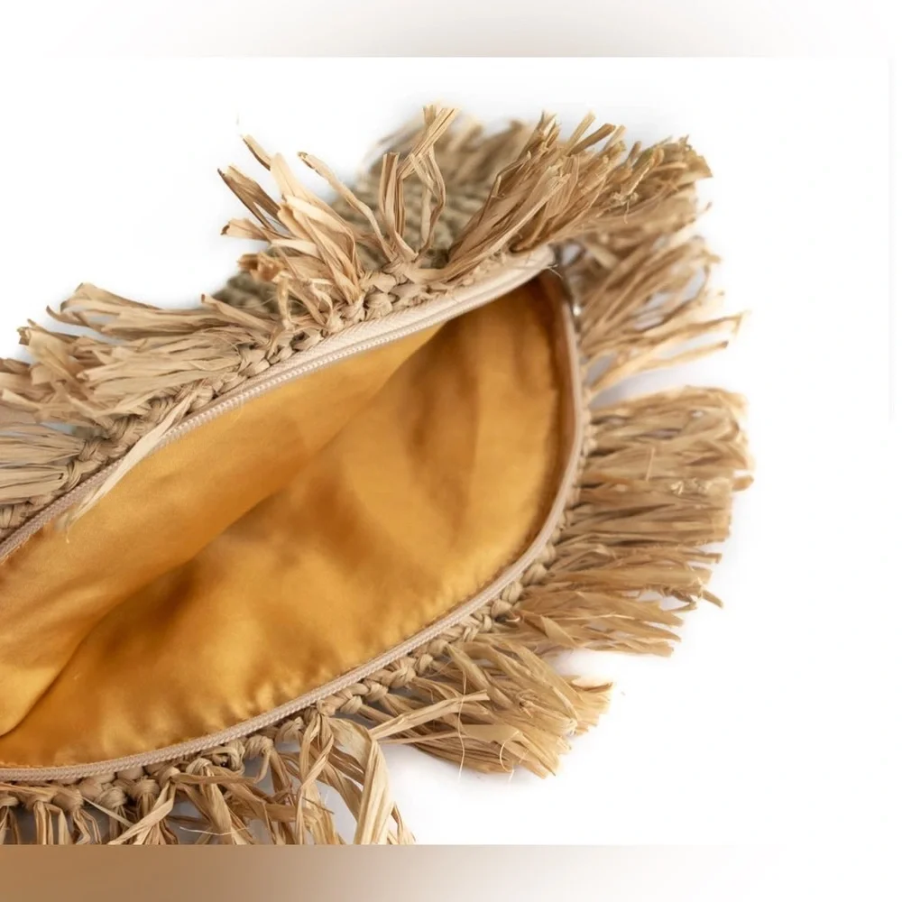 Straw Grass Rafia Clutch with Fringe - Picture 3 of 5